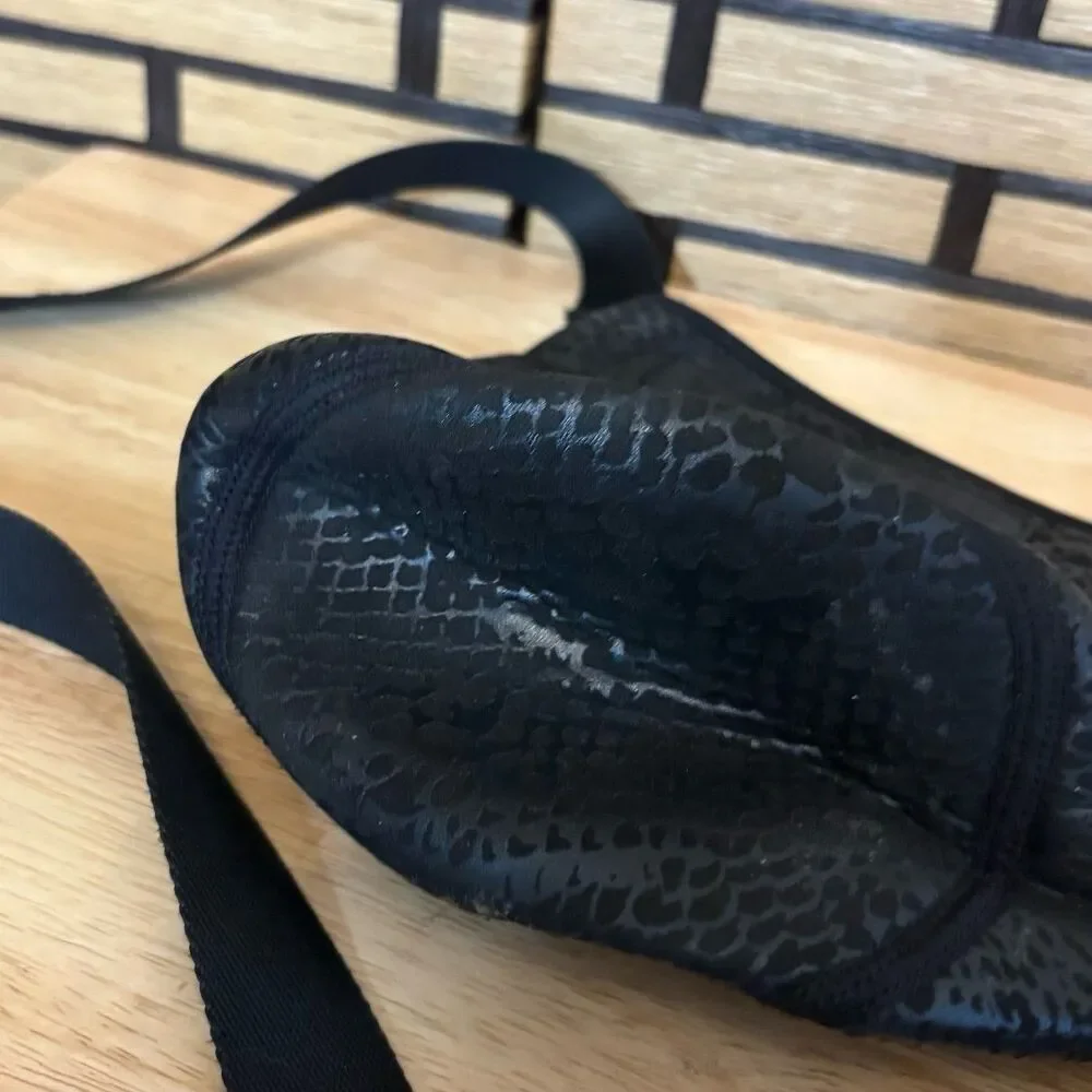 HydroJug‎ Black Snakeskin Print Water Bottle Holder